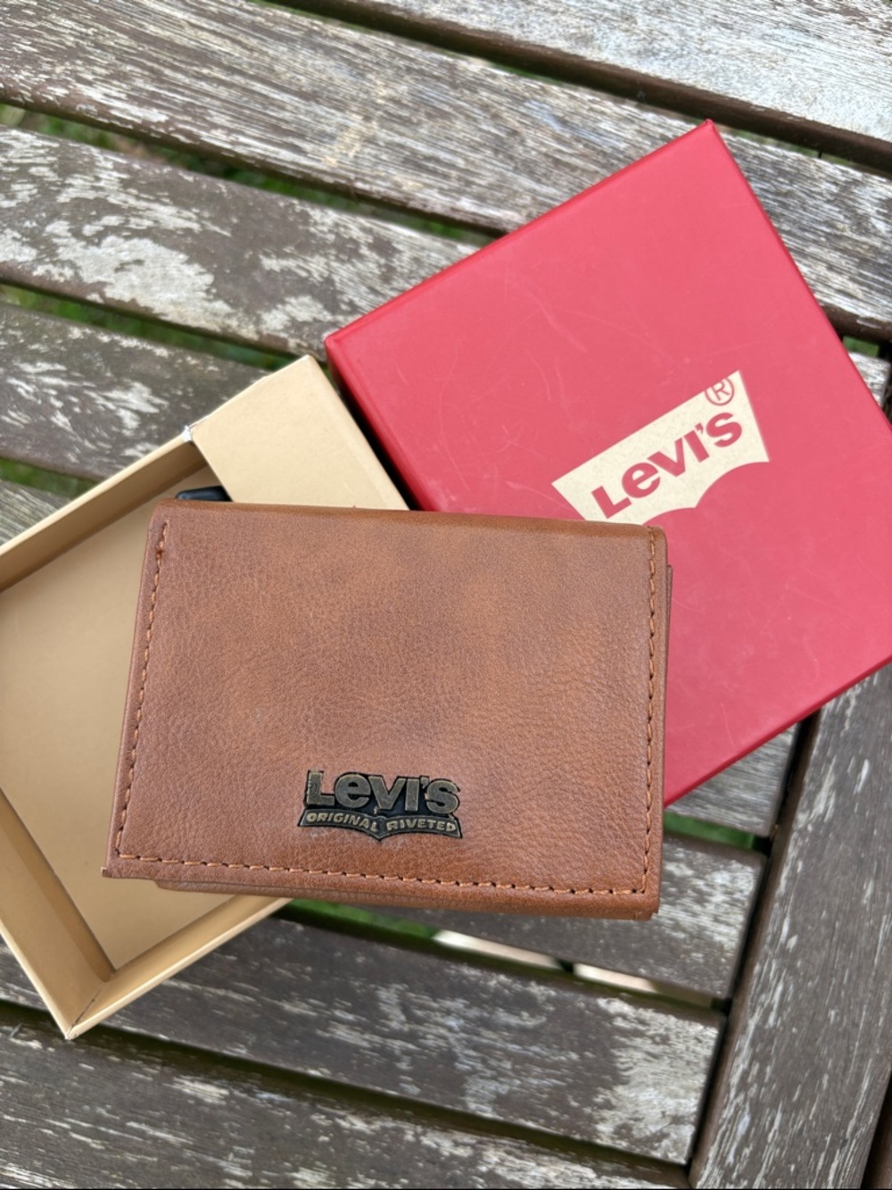 Levi's Tan Leather Money Clip Wallet